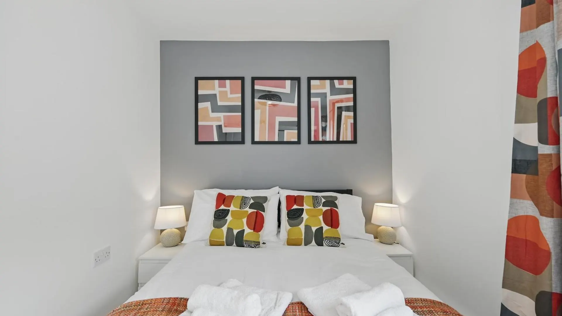 Appartamento Central Flat 4 Bedroom, 2 Bathroom, 2X Parking - Staybynumbers Belfast