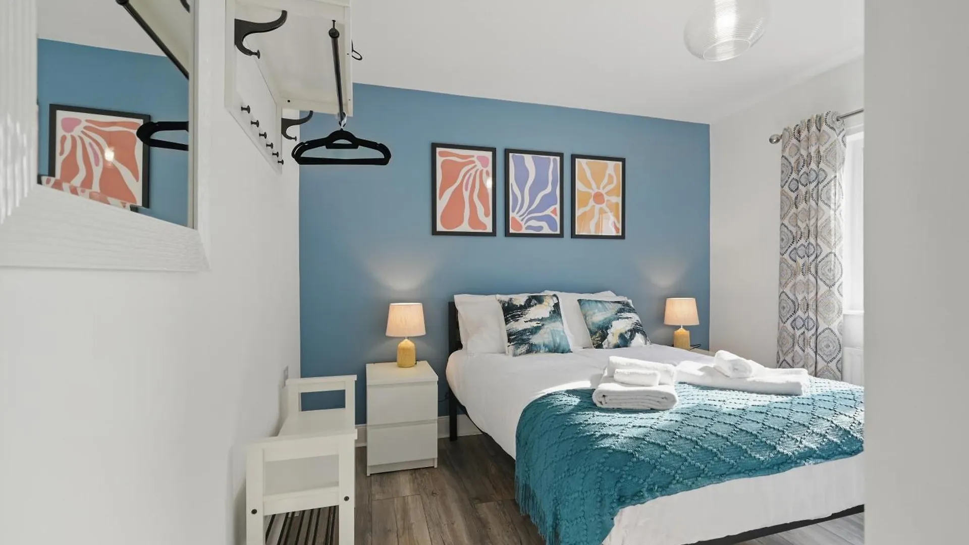 Appartamento Central Flat 4 Bedroom, 2 Bathroom, 2X Parking - Staybynumbers Belfast